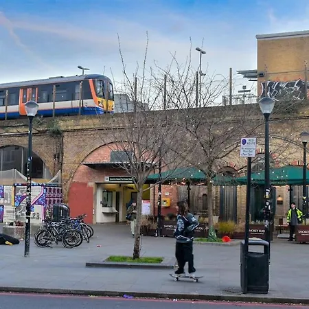 Stylish Peckham Apartment 10 Seconds From Station London Exterior photo